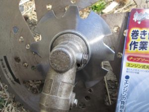 巻き付き防止カッター取り付け部