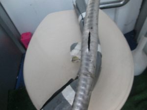 給水管の断裂状況